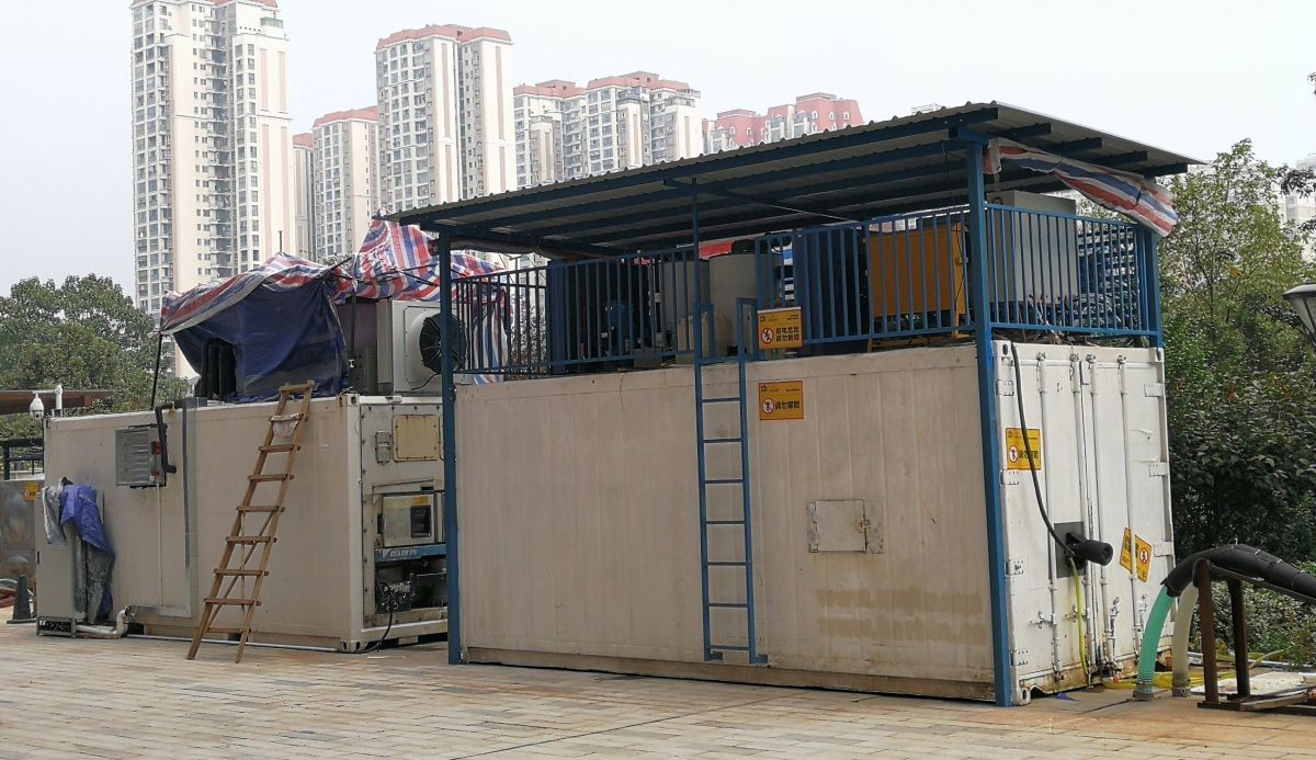 德?tīng)栔评?中茂城飄雪暴雪項(xiàng)目